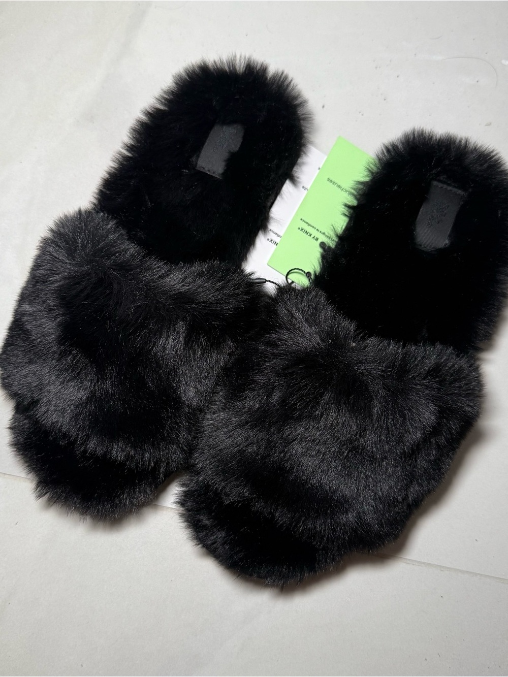 Women's Black Faux Fur Slide Slippers - Plush Cozy Indoor Slides